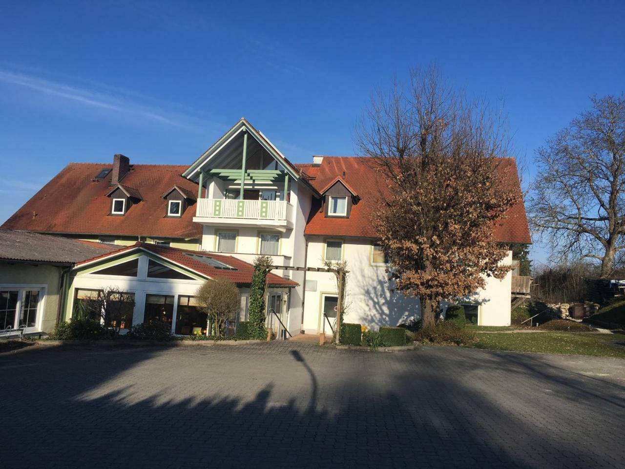 Gasthof Lindenwirt Denkendorf  Buitenkant foto
